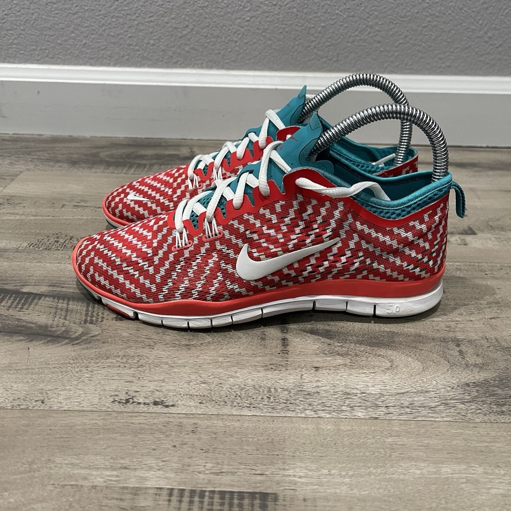 Nike Free TR Fit 4 Womens Size 7 Training Shoes Red White Run Zigzag 629832-601